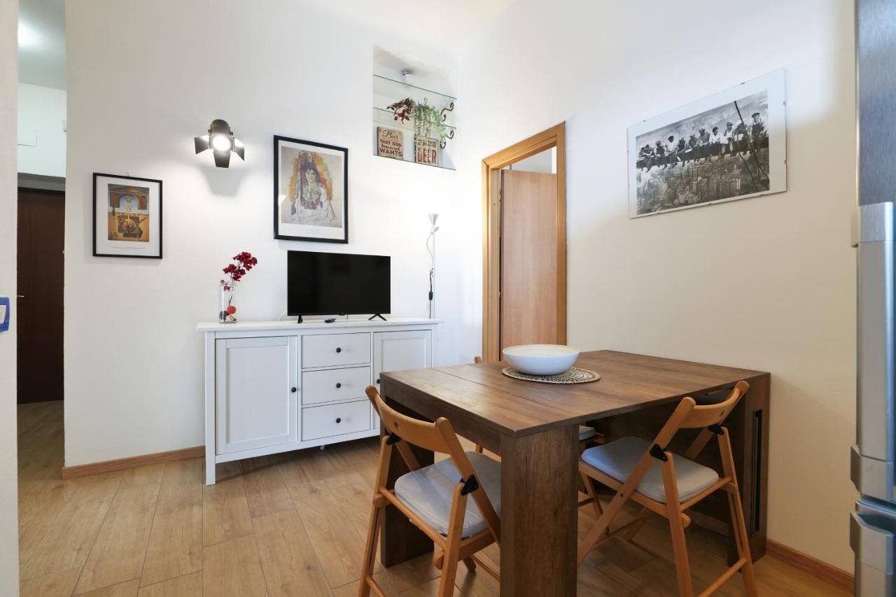 Appartement Primopiano - Tibaldi à Milan Extérieur photo
