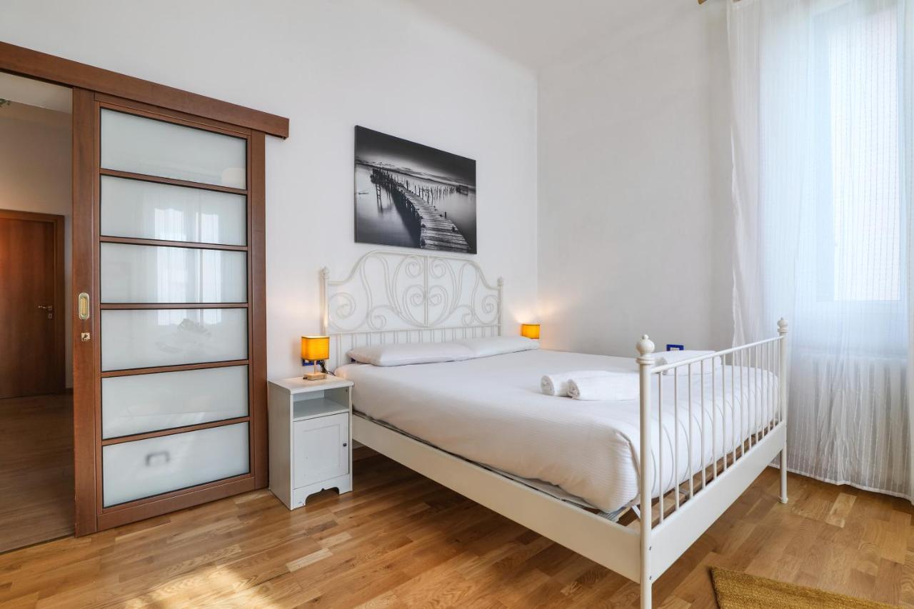 Appartement Primopiano - Tibaldi à Milan Extérieur photo