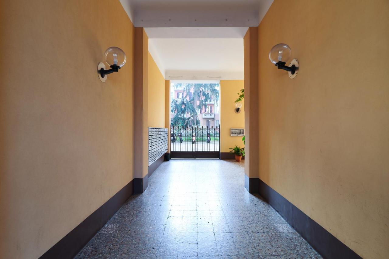 Appartement Primopiano - Tibaldi à Milan Extérieur photo