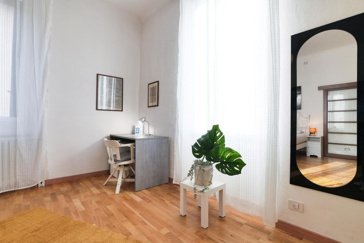 Appartement Primopiano - Tibaldi à Milan Extérieur photo
